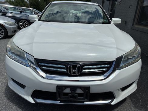 Used 2014 Honda Accord Touring image 2