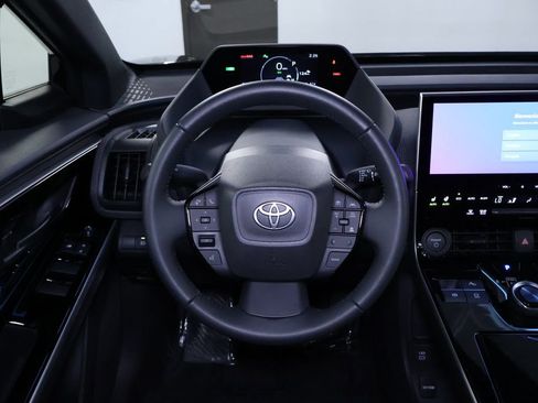 Used 2024 Toyota bZ4X XLE image 22