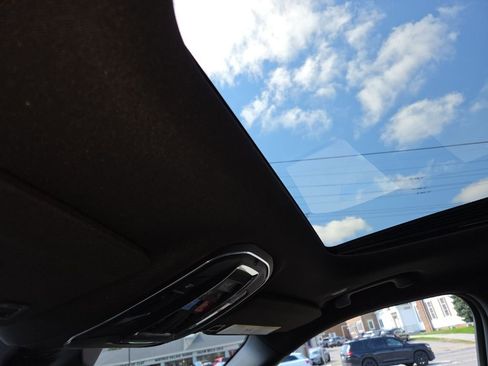 Used 2024 Jeep Grand Cherokee L Altitude image 18