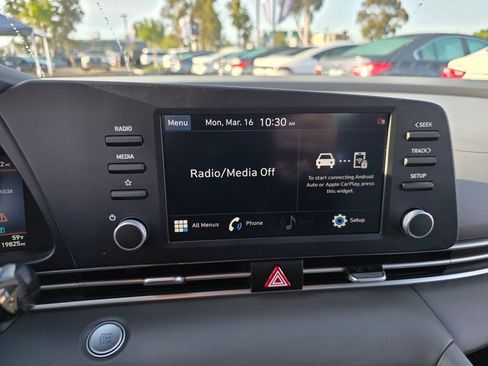 Certified 2022 Hyundai Elantra SEL image 32