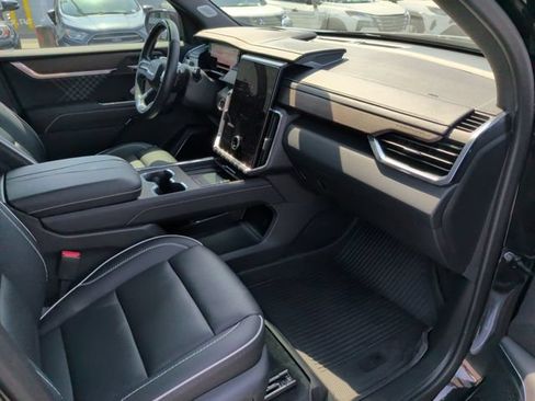 Used 2025 GMC Acadia Denali w/ Super Cruise Package AWD/4WD image 27