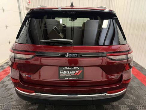 Used 2023 Jeep Grand Cherokee 4WD 4xe w/ Luxury Tech Group II image 3