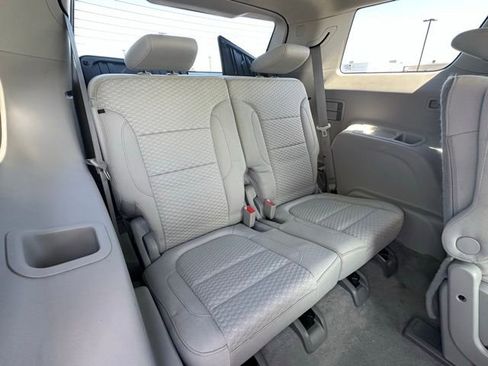 Used 2019 GMC Acadia SLE FWD image 32