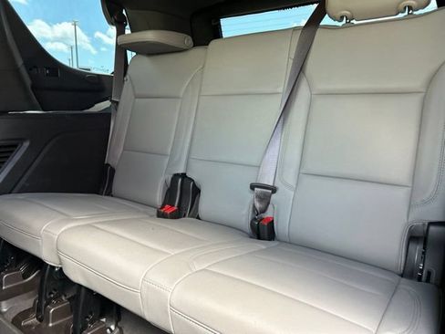 Used 2023 GMC Yukon SLT w/ SLT Premium Package RWD image 46