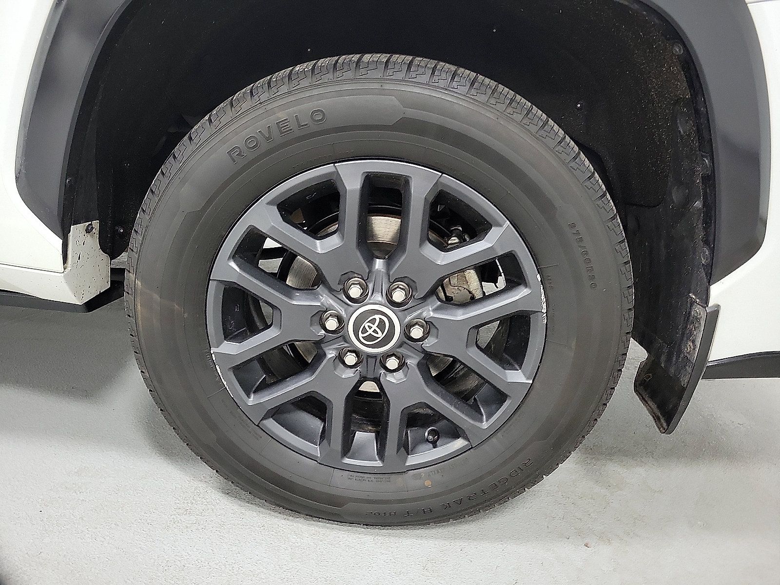 Certified 2023 Toyota Sequoia Platinum AWD/4WD image 8