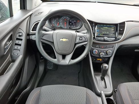 Certified 2019 Chevrolet Trax LS image 13
