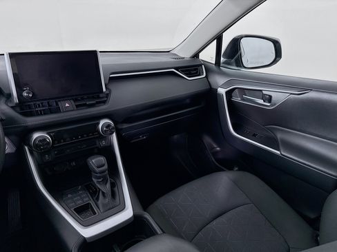 Certified 2025 Toyota RAV4 XLE AWD/4WD image 21