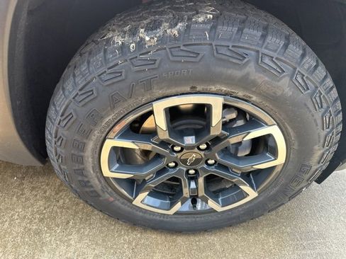 New 2025 Chevrolet Equinox ACTIV w/ Safety and Technology Package image 20