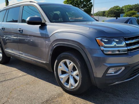 Used 2018 Volkswagen Atlas SEL FWD image 6