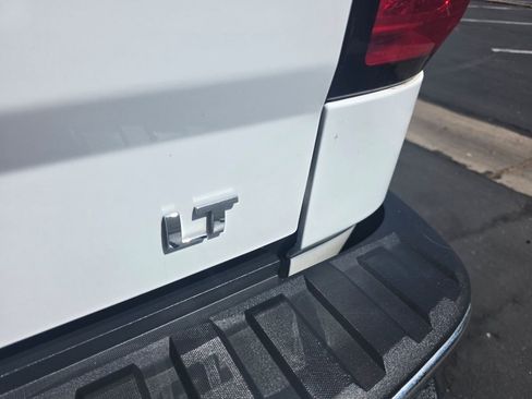 Used 2018 Chevrolet Silverado 1500 LT w/ LT Eassist Package image 11