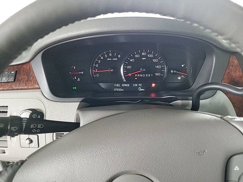 Used 2006 Cadillac DTS Luxury I image 11