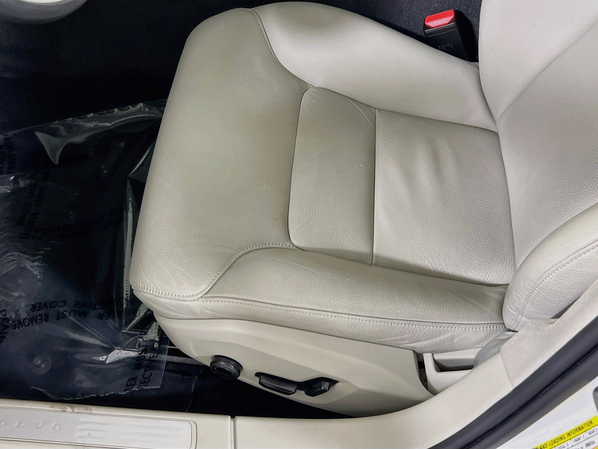 Used 2023 Volvo S60 B5 Core FWD image 18
