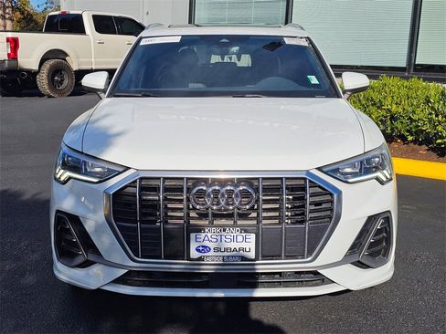 Used 2023 Audi Q3 2.0T Premium Plus w/ Premium Plus Package image 2