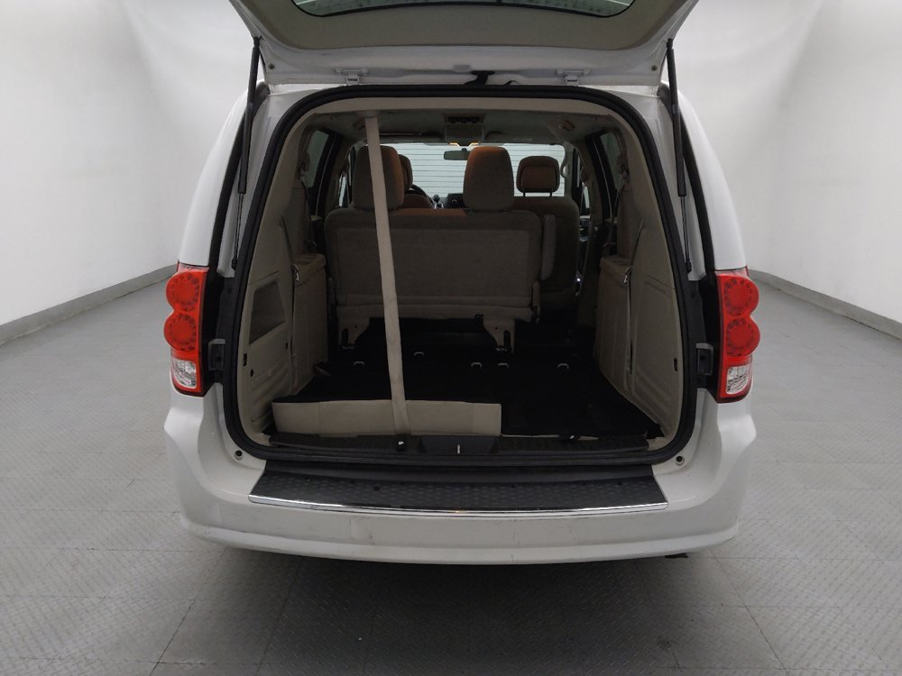 Used 2017 Dodge Grand Caravan SE FWD image 29