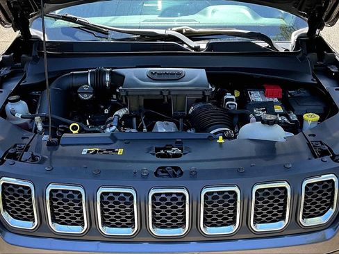 Used 2023 Jeep Compass Latitude AWD/4WD image 31