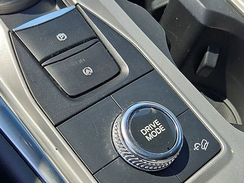 Used 2022 Ford Explorer XLT w/ Equipment Group 202A AWD/4WD image 27