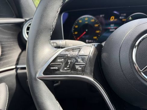 Used 2023 Mercedes-Benz E 350 4MATIC Sedan image 27