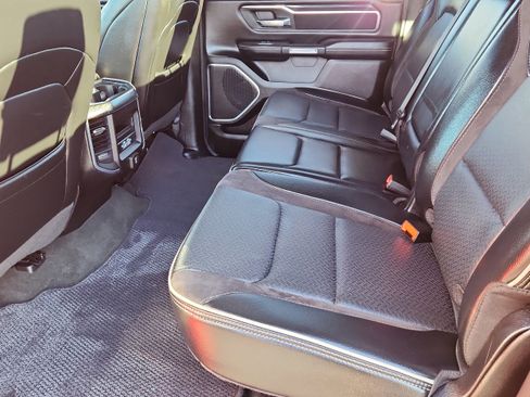 Used 2024 RAM 1500 Laramie image 11