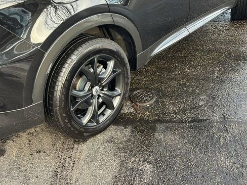 Used 2024 Dodge Hornet R/T w/ R/T Blacktop Package image 8