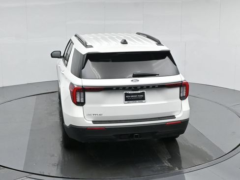 New 2026 Ford Explorer Active RWD image 39
