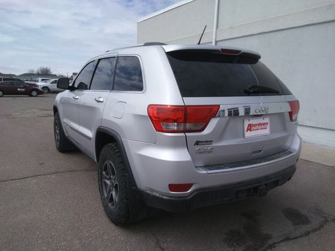 Used 2013 Jeep Grand Cherokee Limited w/ Luxury Group II AWD/4WD image 7
