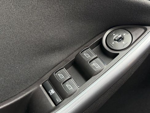 Used 2014 Ford Focus Titanium FWD image 20