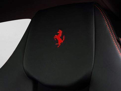 Used 2021 Ferrari F8 Tributo RWD image 34