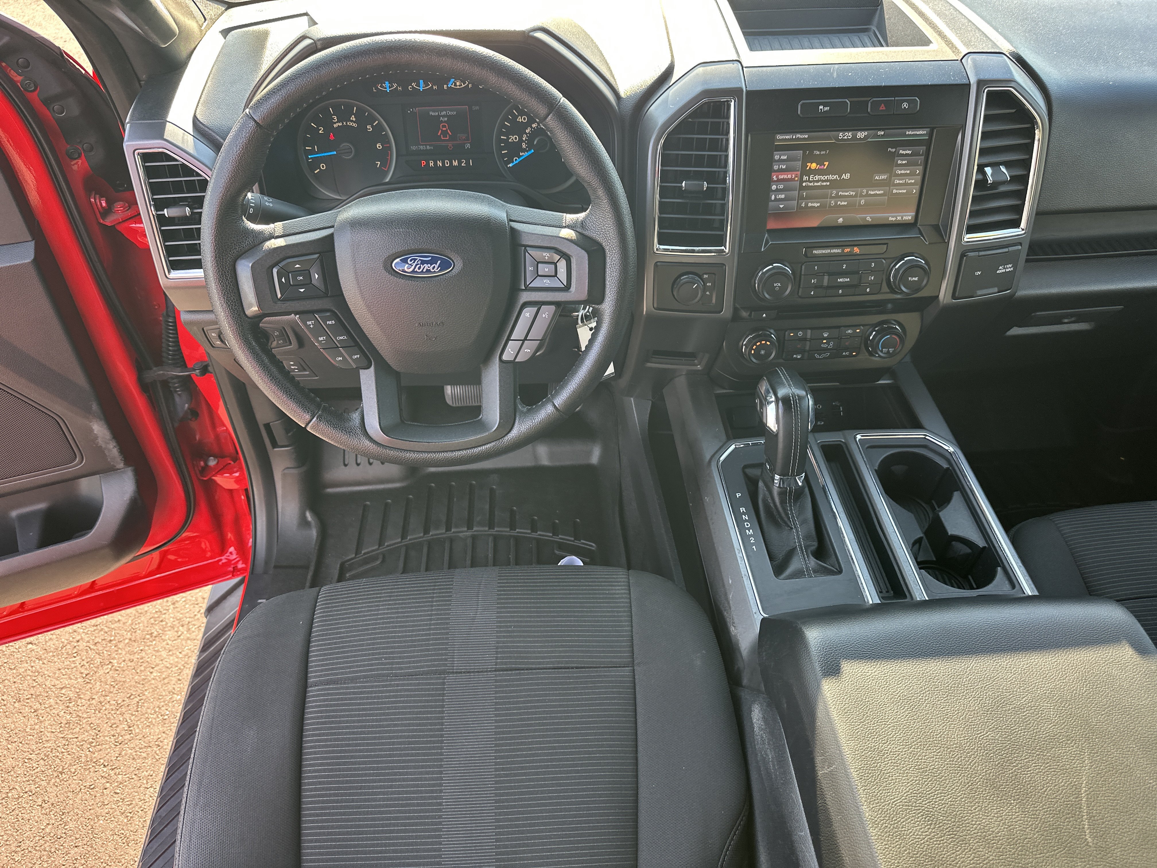Used 2015 Ford F150 XLT w/ Equipment Group 302A Luxury AWD/4WD image 23