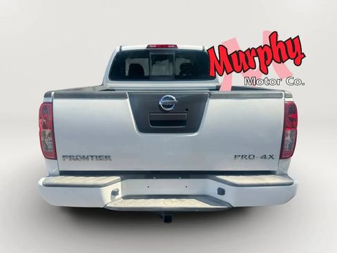 Used 2012 Nissan Frontier PRO-4X AWD/4WD image 5