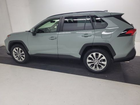 Used 2019 Toyota RAV4 XLE Premium w/ All Weather Liner Package AWD/4WD image 3