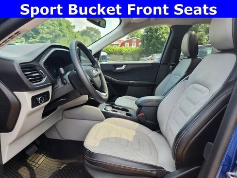 Used 2023 Ford Escape Platinum w/ Premium Technology Package image 12