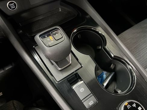 Used 2023 Nissan Rogue SV AWD/4WD image 17