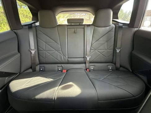 Used 2025 BMW iX xDrive50 AWD/4WD image 25