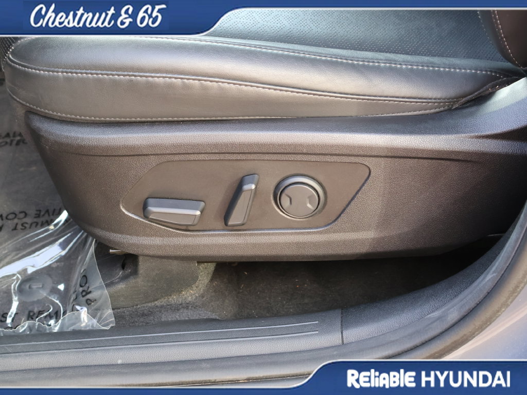 Used 2023 Kia Sorento S w/ Panoramic Sunroof Package FWD image 24