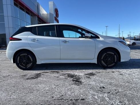 Used 2023 Nissan Leaf SV Plus image 8
