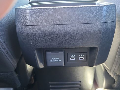 Used 2024 Toyota Tacoma TRD Sport image 11