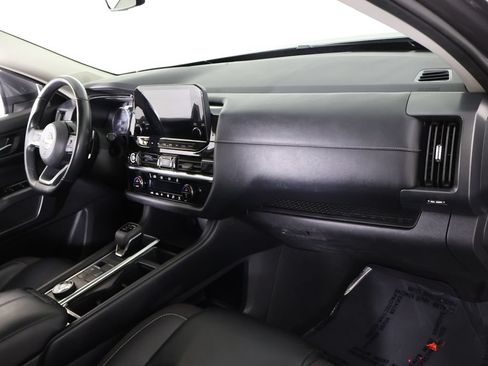 Used 2023 Nissan Pathfinder SL w/ SL Premium Package AWD/4WD image 33