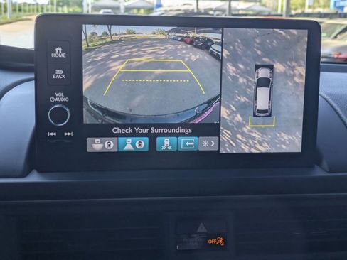 Certified 2025 Honda Pilot TrailSport image 14