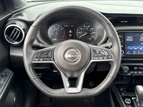 Certified 2023 Nissan Kicks SR FWD image 14