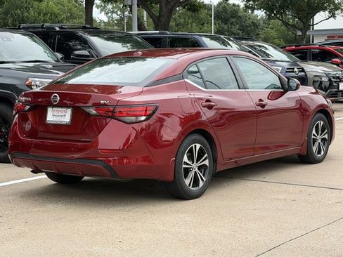 Used 2022 Nissan Sentra SV w/ All-Weather Package FWD image 4