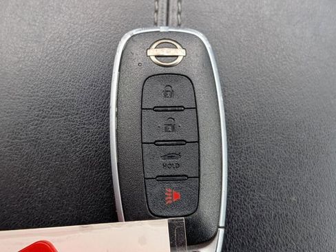 Used 2024 Nissan Sentra SV FWD image 24