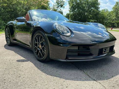 Used 2026 Porsche 911 Carrera RWD image 15