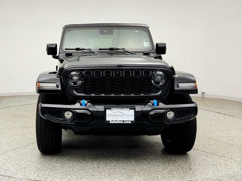 Used 2024 Jeep Wrangler High Altitude AWD/4WD image 2