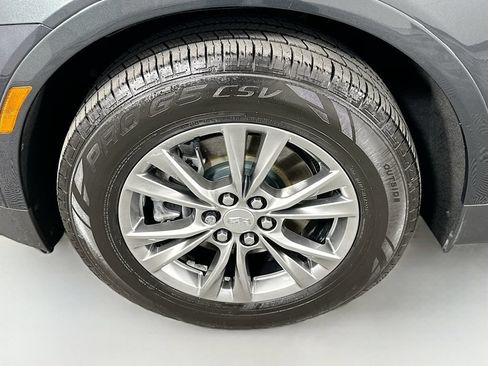 Used 2021 Cadillac XT5 Premium Luxury w/ LPO, Floor Liner Package FWD image 31