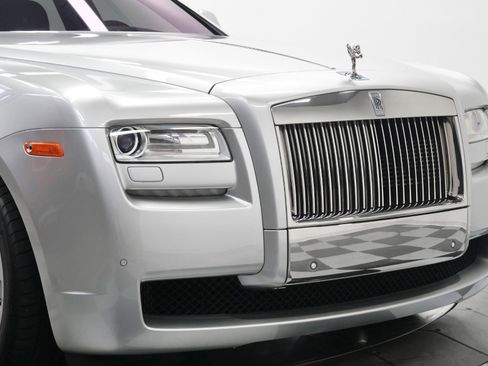 Used 2013 Rolls-Royce Ghost RWD image 44