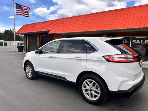 Used 2024 Ford Edge SEL AWD/4WD image 10