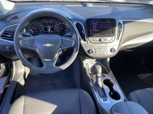 Used 2024 Chevrolet Malibu LT image 13