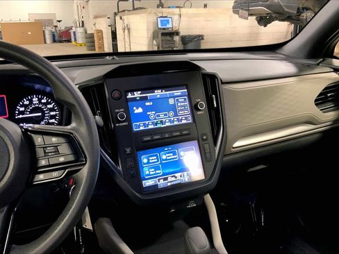 Certified 2025 Subaru Forester image 6