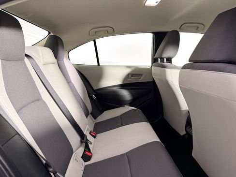 Used 2025 Toyota Corolla LE AWD/4WD image 33