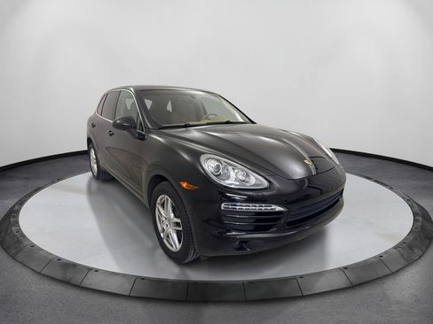 Used 2014 Porsche Cayenne AWD/4WD image 3